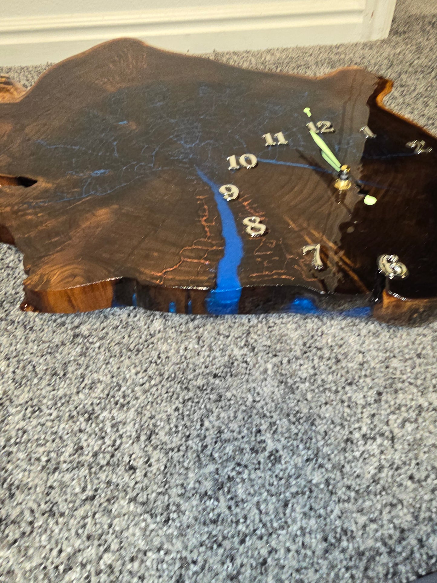 Lichtenberg tree clock in resin.