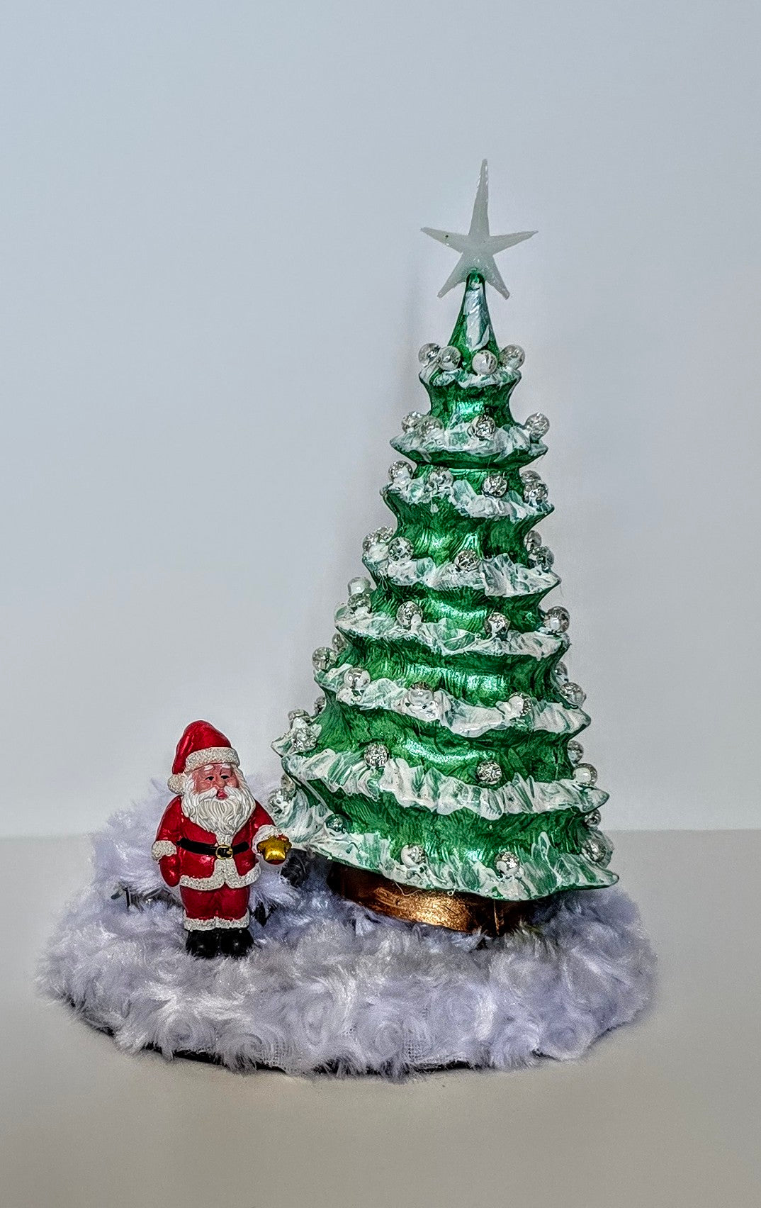 Ceramic Christmas tree with remote lights