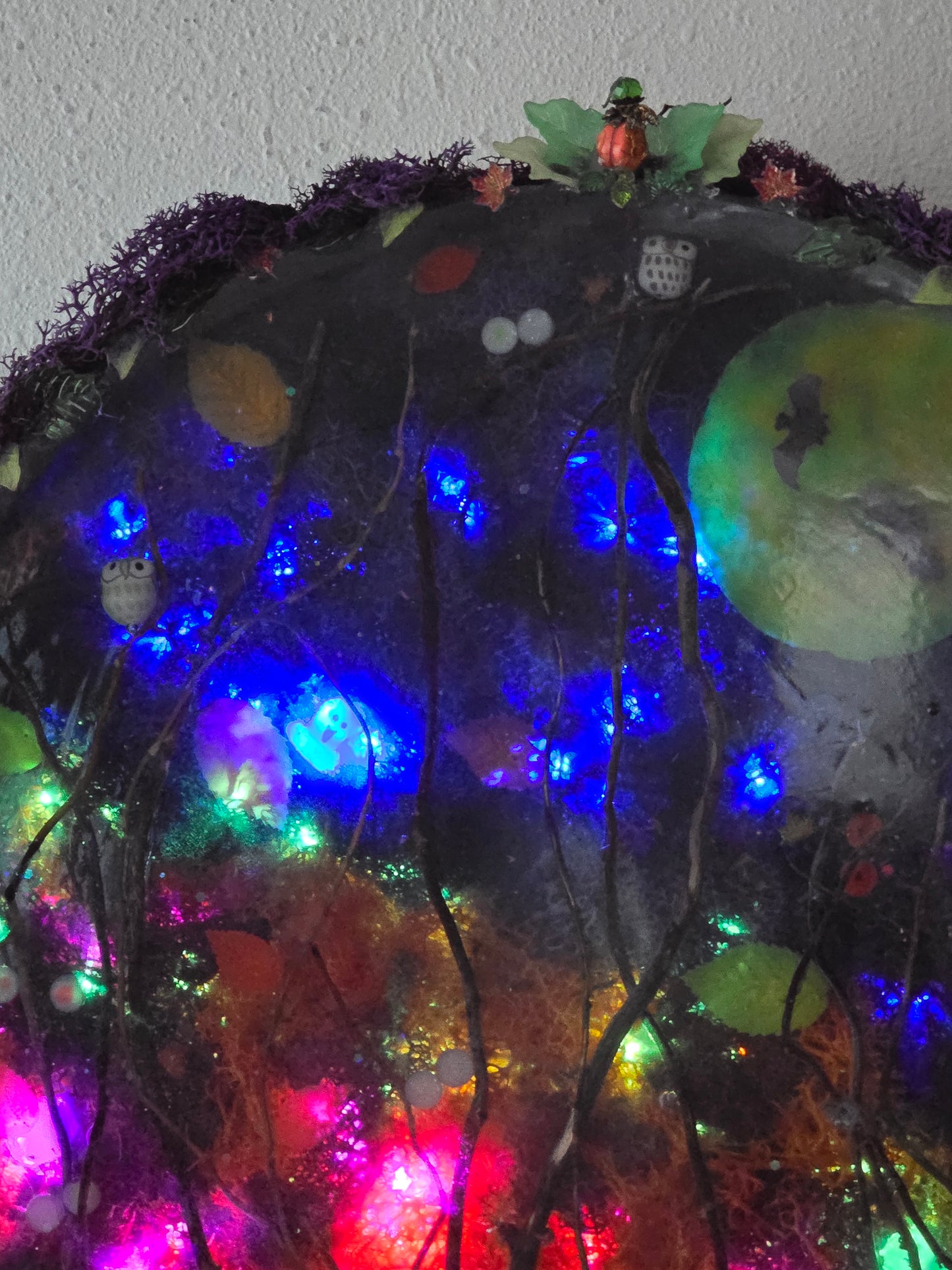 Fun Resin Glow In The Dark Halloween Wall Hanging Decor.
