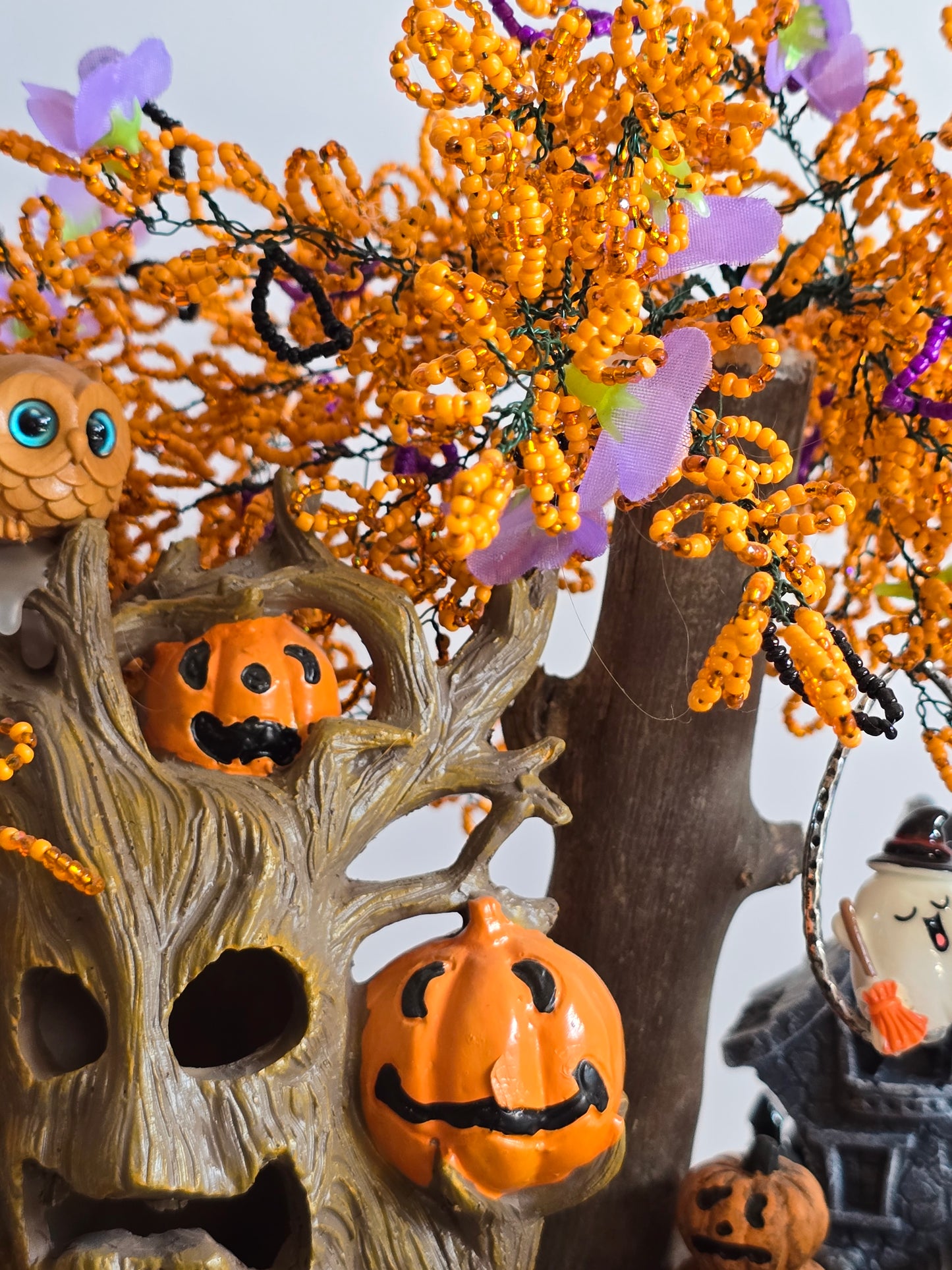 Halloween Fun Spooky Decoration. Beaded tree with Lights all over In The Tree. 15 inches round By 12 Inches Tall